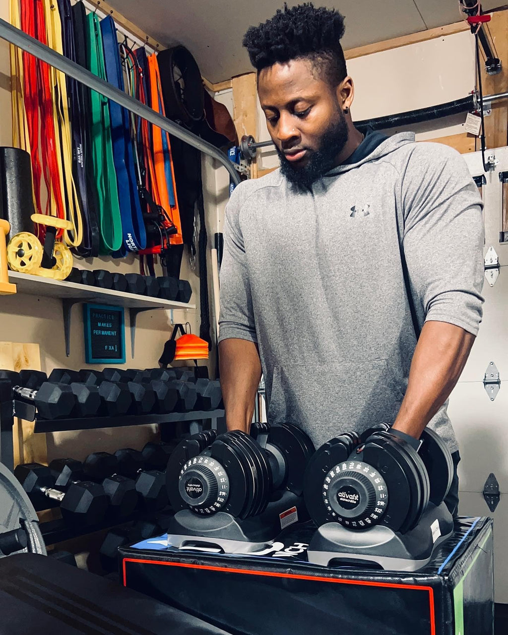 Adjustable Dumbbells Set 5–88LB V2399