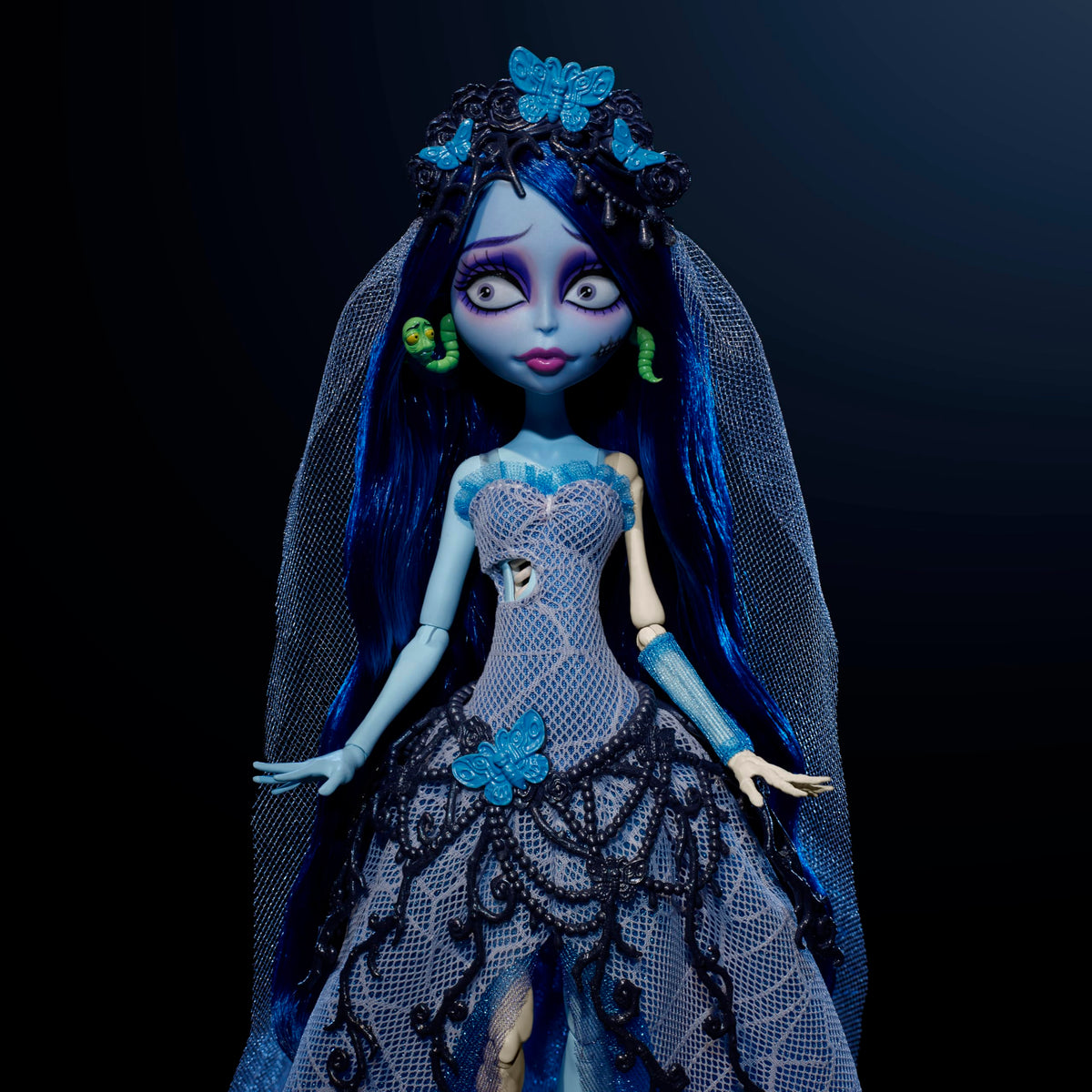 Corpse Bride Emily Doll in Spiderweb Wedding Dress with Accessories E477