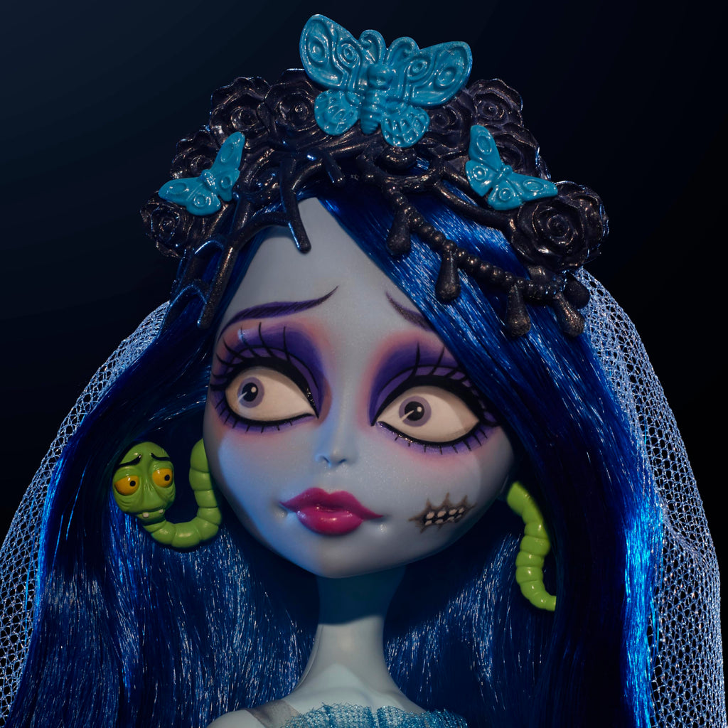 Corpse Bride Emily Doll in Spiderweb Wedding Dress with Accessories E477