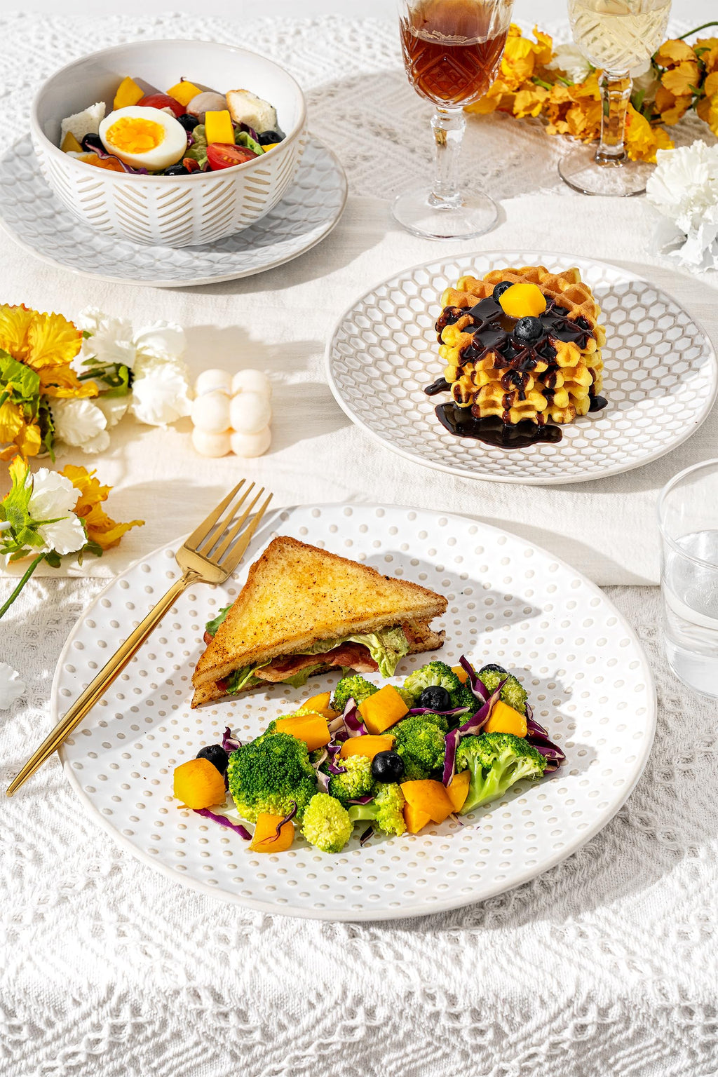 12 Piece Embossed Stoneware Dinnerware Sets for 4 L297820